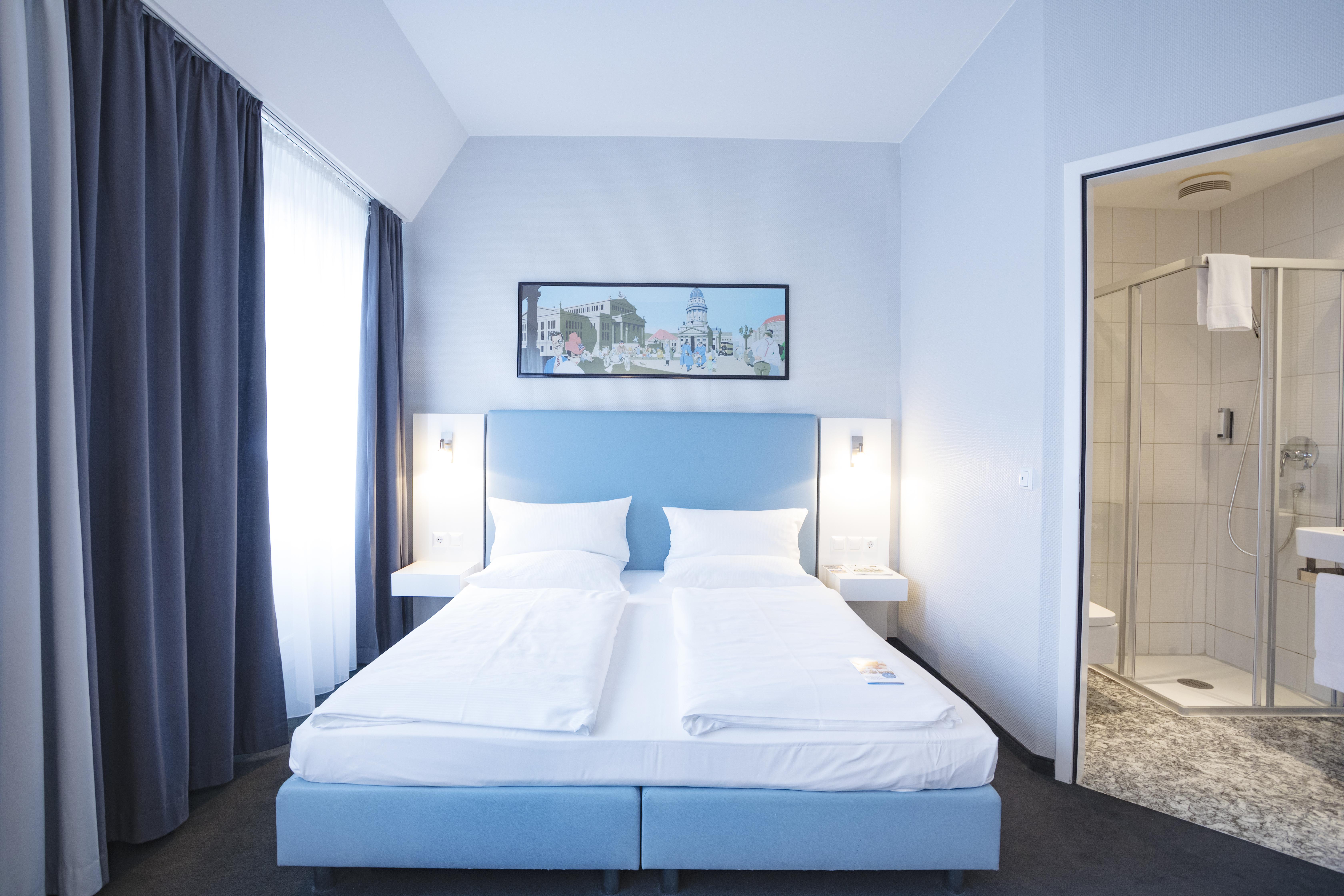 Отель Garner - Checkpoint Charlie By Ihg 4*
