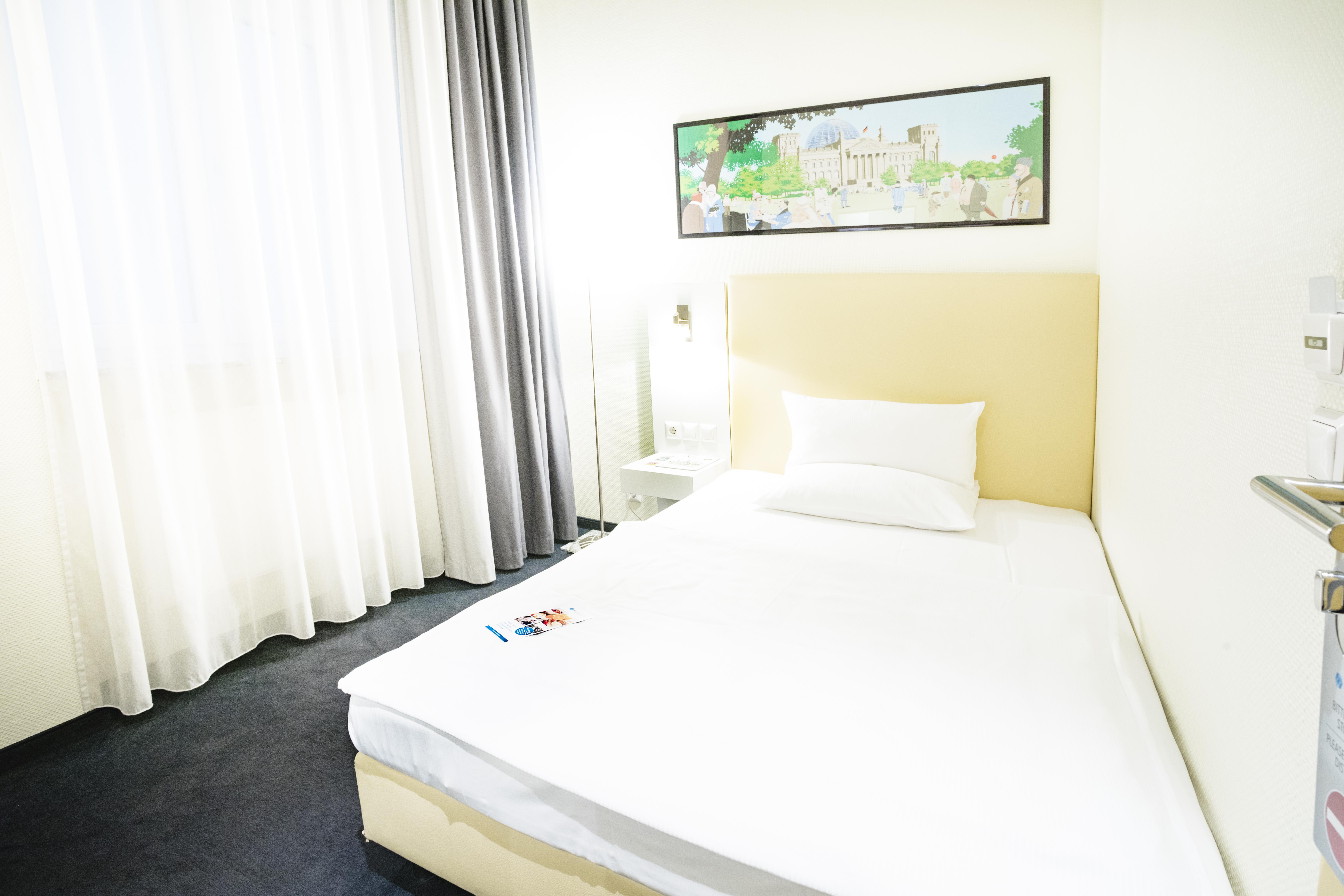 Отель Garner - Checkpoint Charlie By Ihg