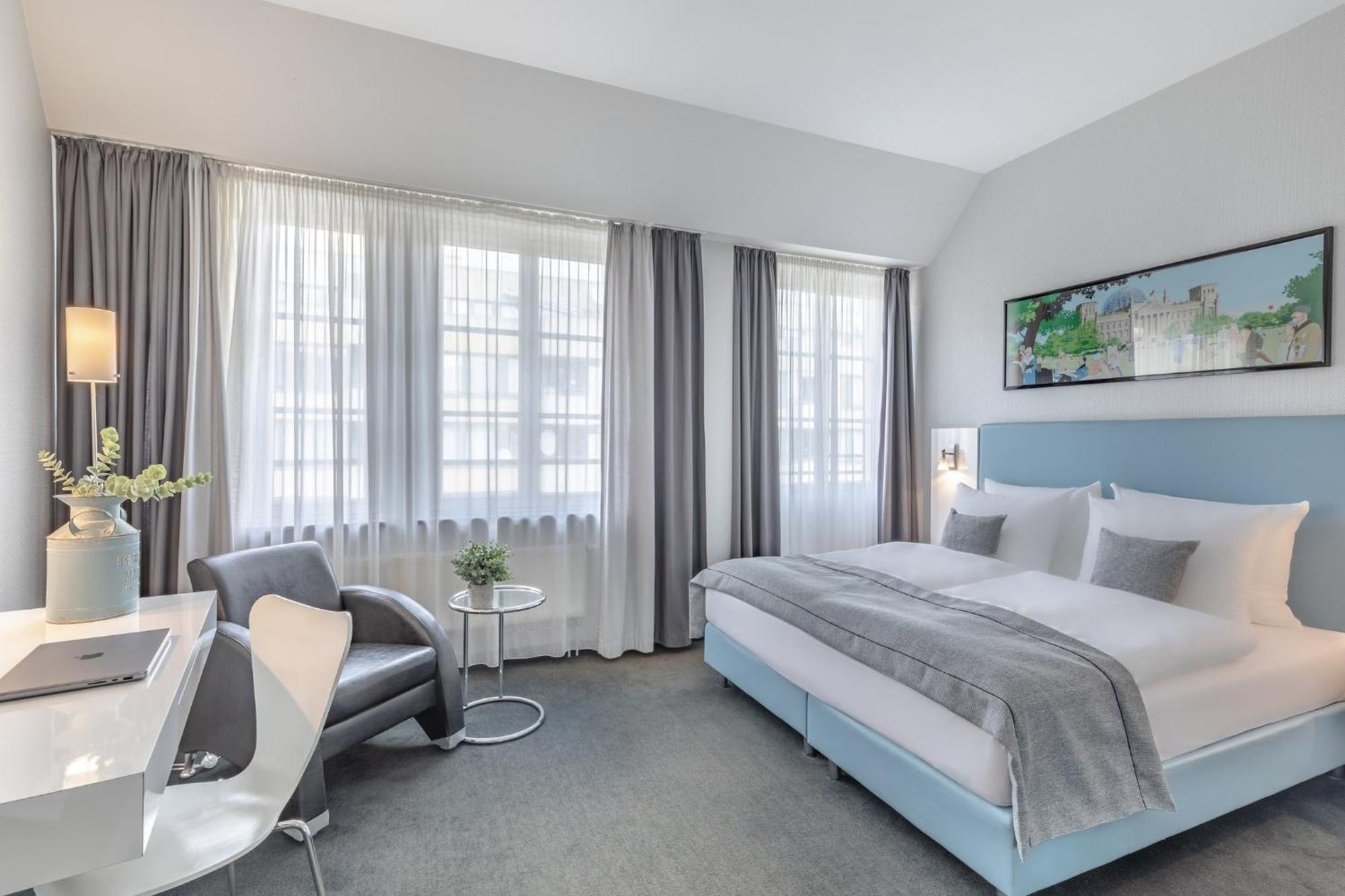 Garner - Checkpoint Charlie By Ihg 4* Берлин