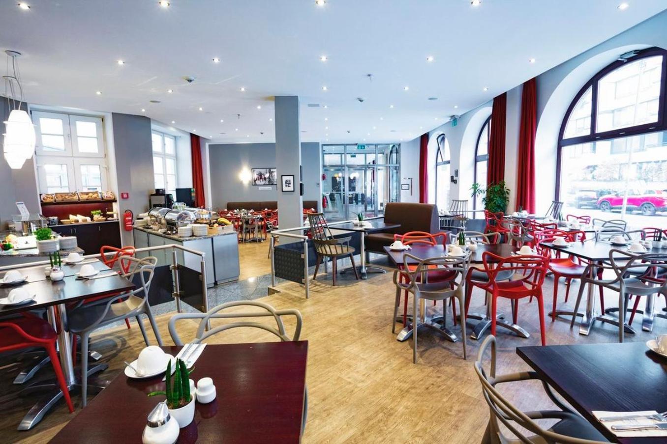 Garner - Checkpoint Charlie By Ihg 4* Берлин